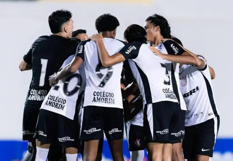 imagem da materia: Eliminado de forma precoce, Corinthians repete pior campanha em 13 anos