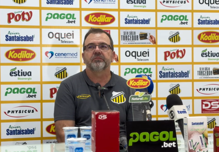 imagem da materia: Enderson exalta grupo após goleada, mas prega cautela no Paulistão