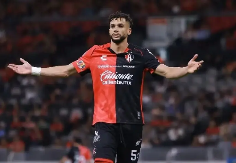 imagem da materia: São Paulo sonda Matheus Dória, zagueiro do Atlas-MEX