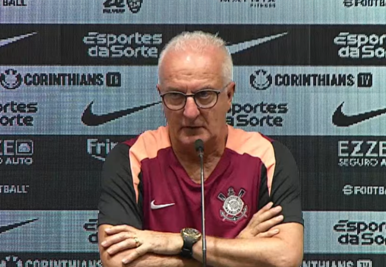 imagem da materia: Após derrota, Dorival lamenta 'erros repetidos' do Corinthians