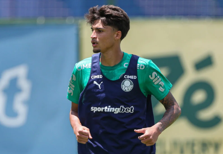 imagem da materia: Larson conquista espaço e vira aposta do Abel Ferreira no Paulistão