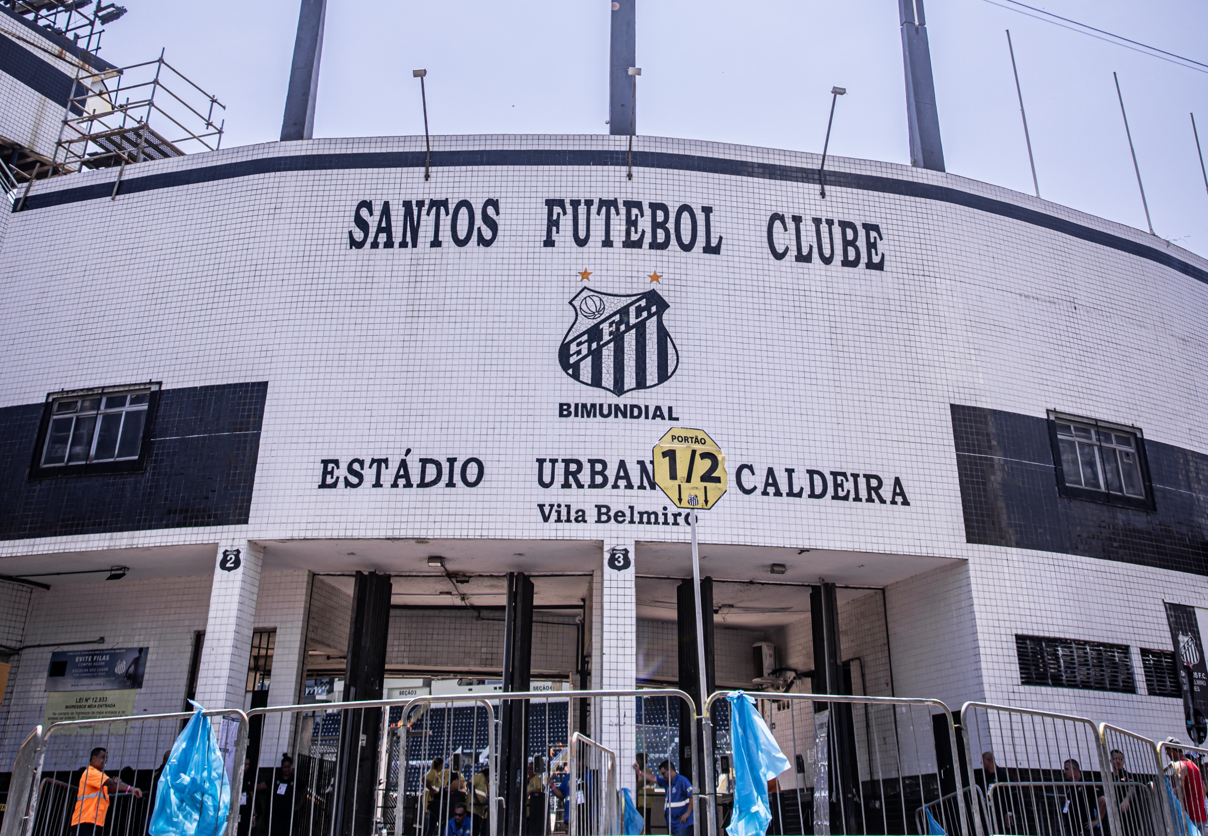 imagem da materia: Oferta bilionária pode impulsionar SAF do Santos