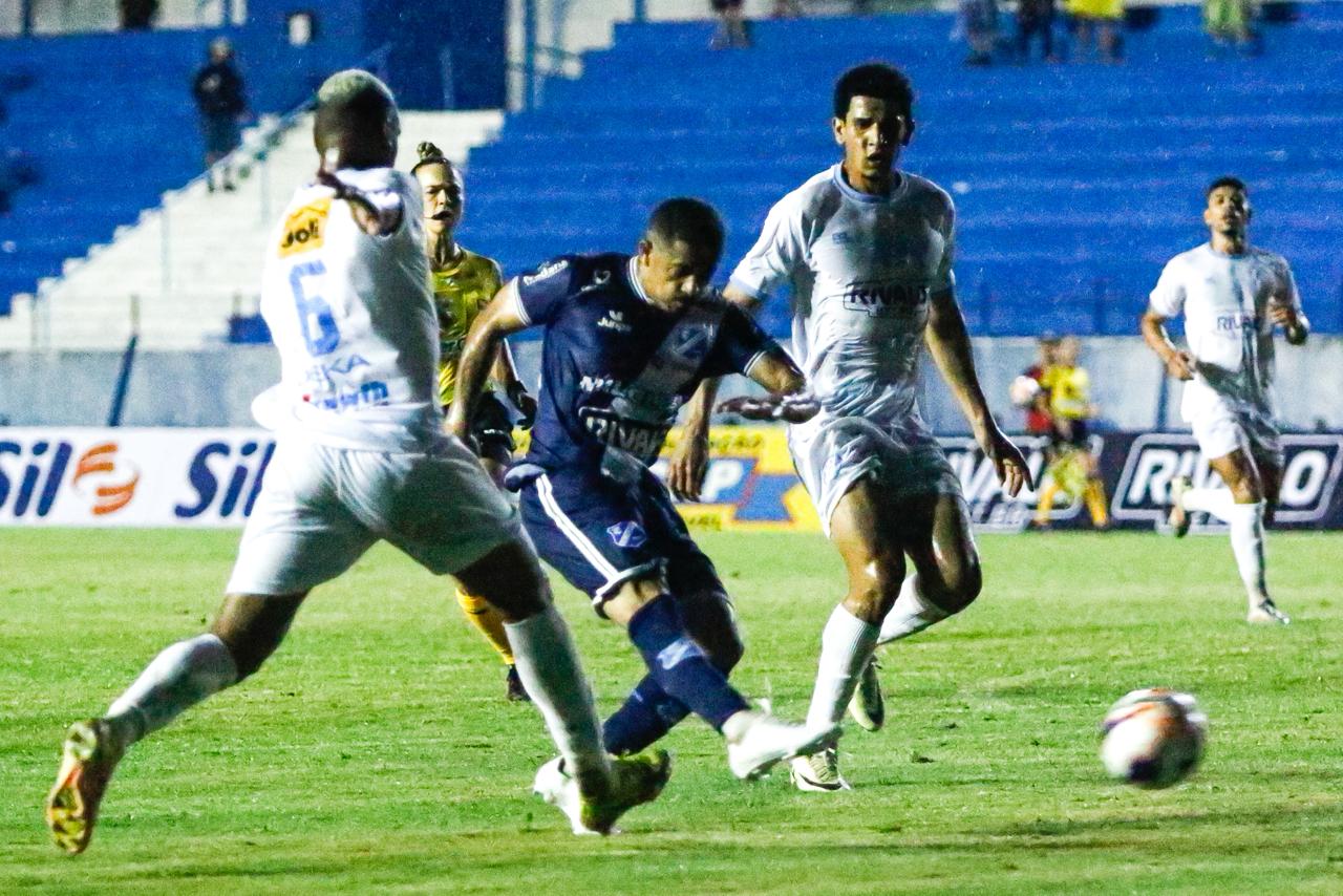 imagem da materia: Taubaté e Osasco empatam e seguem sem vencer na A2