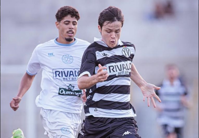 imagem da materia: XV marca no último minuto e empata com Osasco no Barão