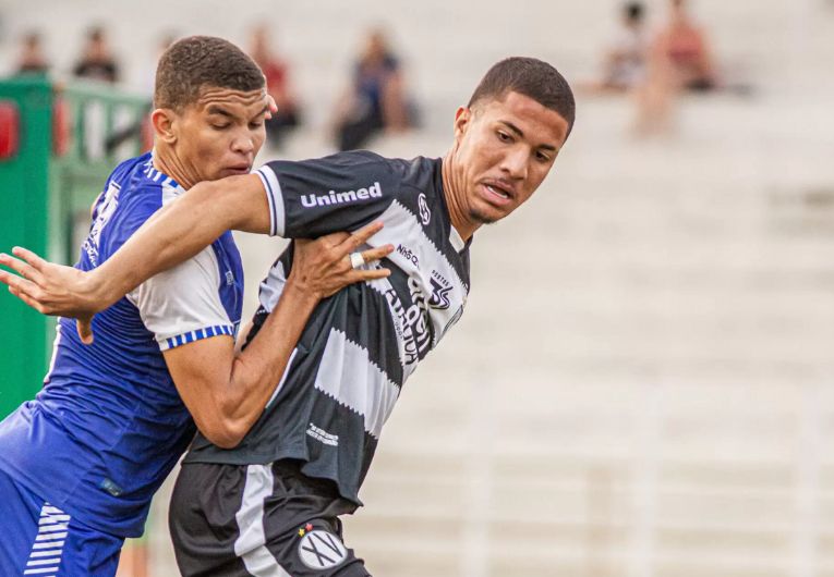 imagem da materia: XV oficializa empréstimo de atacante da base