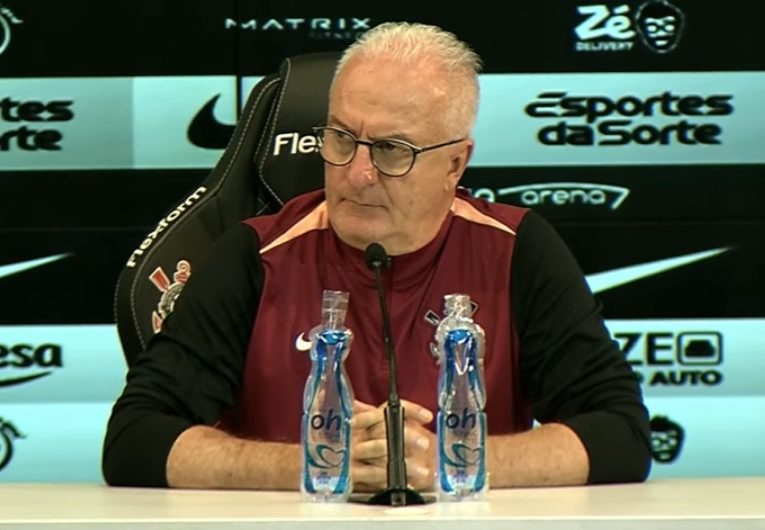 imagem da materia: Dorival vê Corinthians superior, lamenta derrota e pede mais eficiência