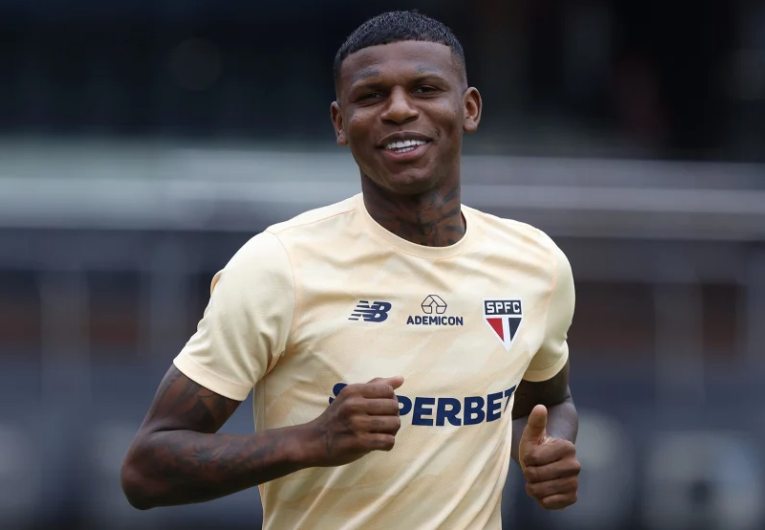 imagem da materia: Arboleda viaja ao Equador e desfalca o São Paulo