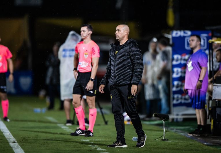 imagem da materia: Técnico do São Bernardo, Ricardo Catalá comenta preparação para enfrentar o Corinthians