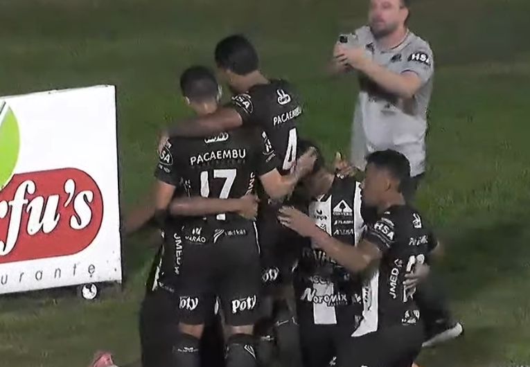 imagem da materia: Votuporanguense vence o São Bento por 3 a 1