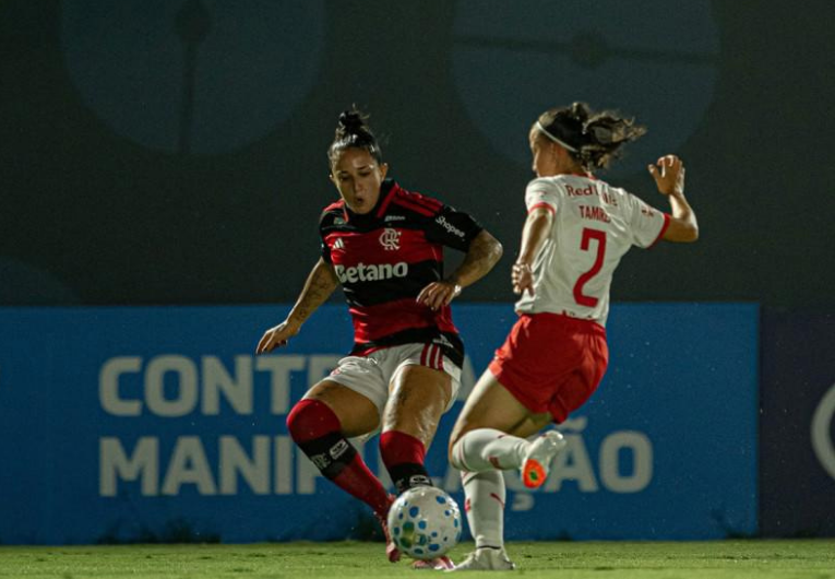 imagem da materia: Bragantino sofre derrota para o Flamengo no Brasileiro Feminino