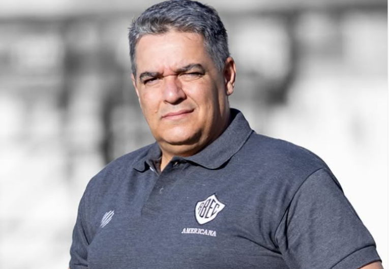 imagem da materia: Rio Branco anuncia saída do técnico Tuca Guimarães