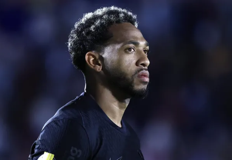 imagem da materia: Corinthians avalia rescisão contratual de José Martínez