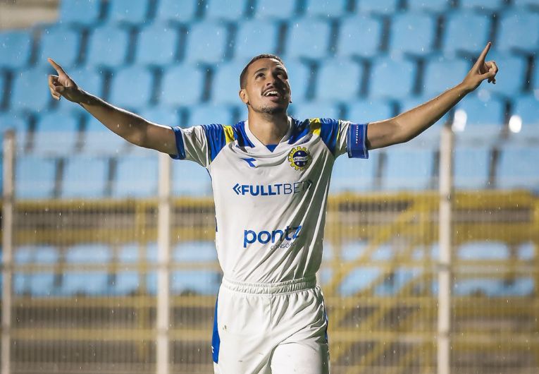 imagem da materia: Zagueiro do São José comemora gol e projeta próximos desafios