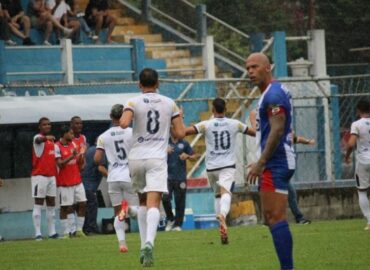 Grêmio bate Nacional no Alayon e segue 100% na A4
