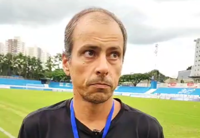 imagem da materia: Presidente do Grêmio Prudente pede desculpas após queda