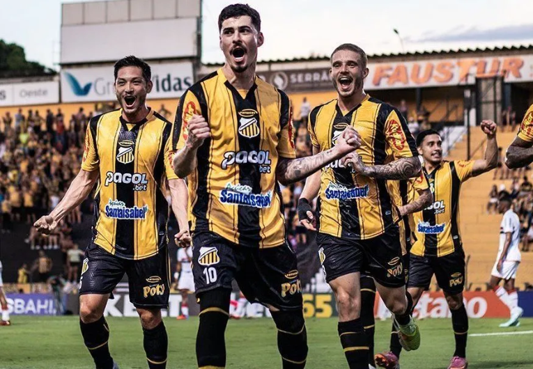 imagem da materia: Novorizontino pode entrar para seleta lista de campeões do interior