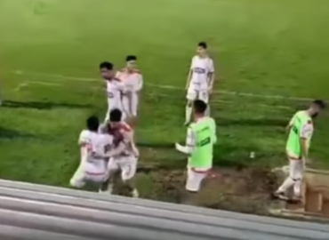 Jogadores da Itapirense trocam socos após derrota