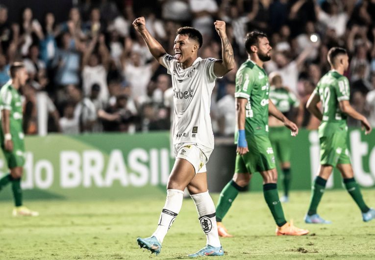 imagem da materia: Santos reencontra Coritiba pela terceira vez na Copa do Brasil