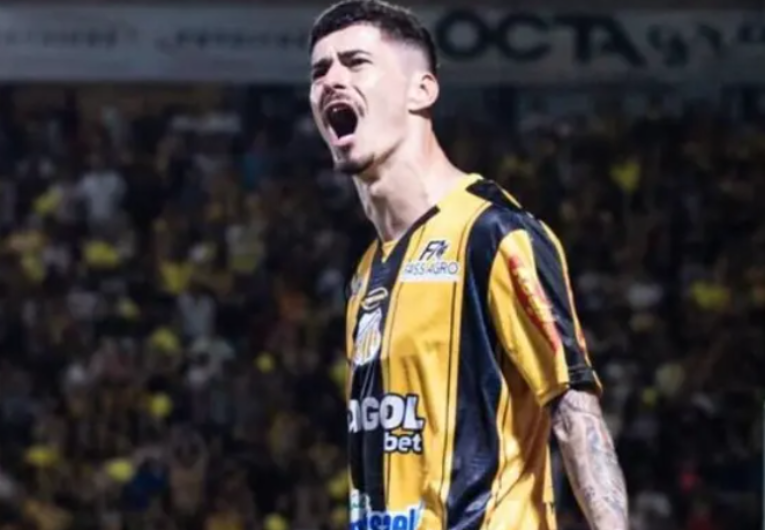 imagem da materia: Destaque do Tigre, Rômulo pode seguir outro caminho após fim do Paulistão