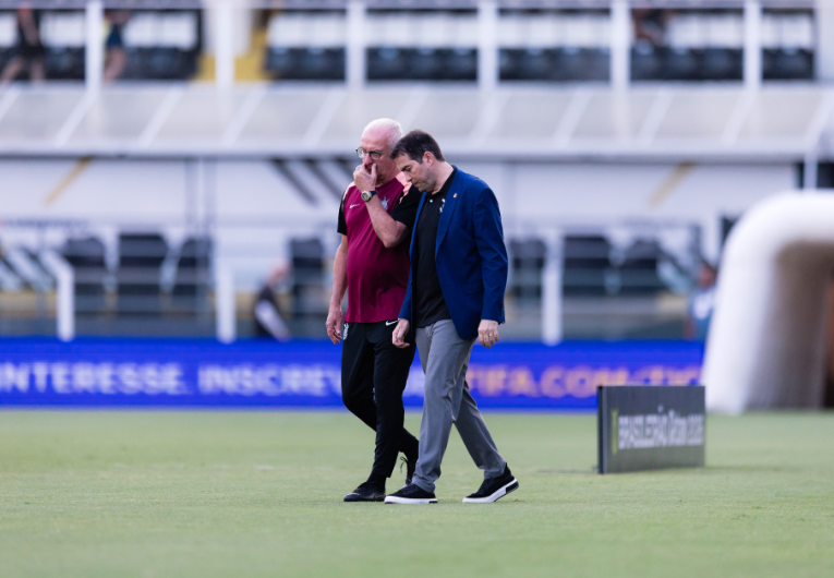 imagem da materia: Apesar de instabilidade, Marcelo Paz defende permanência de Dorival
