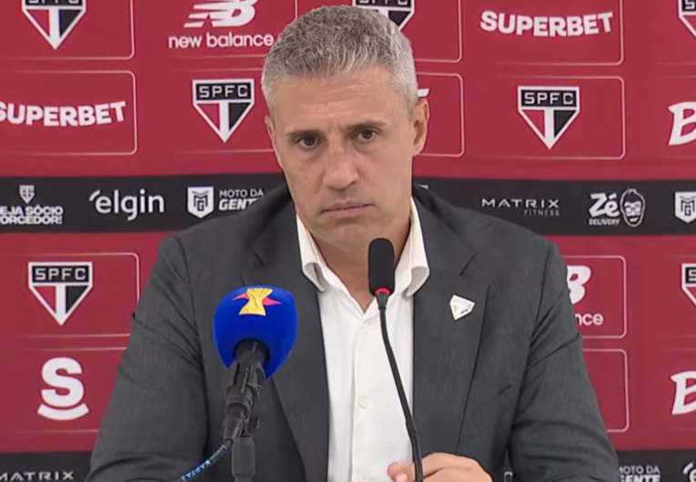 imagem da materia: Crespo lamenta eliminação, mas vê evolução no São Paulo após queda no Paulista
