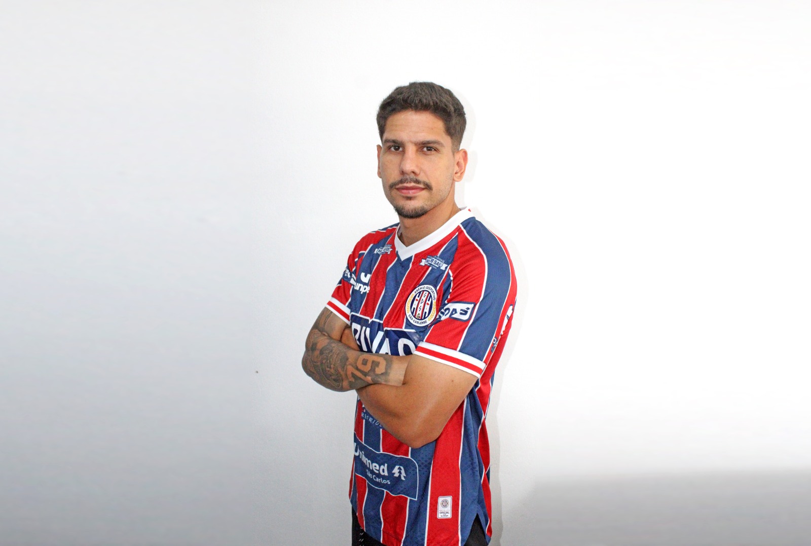 imagem da materia: Grêmio São-Carlense anuncia contratação do atacante João Araújo