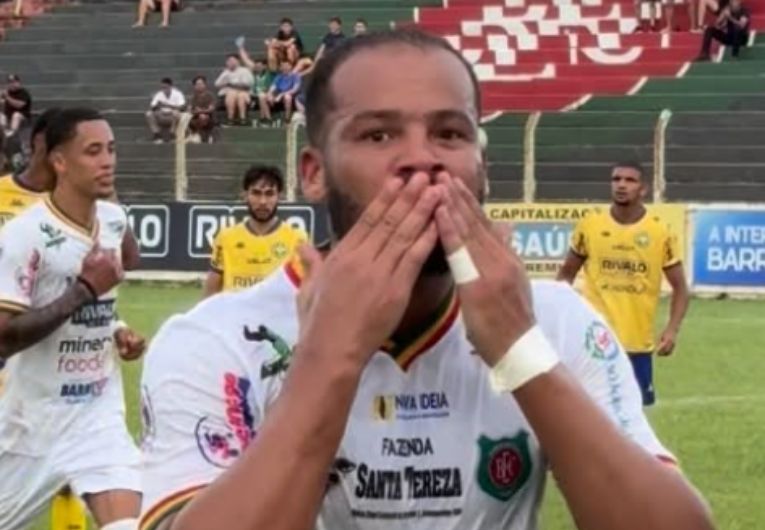 imagem da materia: Barretos consegue virada e bate Araçatuba em casa