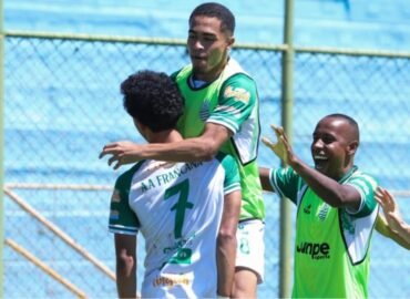 Francana faz três e vence Rio Claro no Lanchão