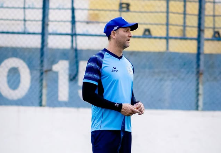 imagem da materia: Marília avança nos pênaltis e Ricardo Costa exalta “noite incrível”