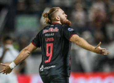 Bragantino vence o Remo com hat-trick de Isidro Pitta