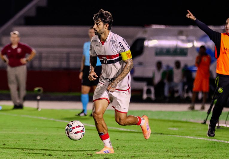 imagem da materia: Patrick Brey vê Botafogo-SP em evolução na Série B