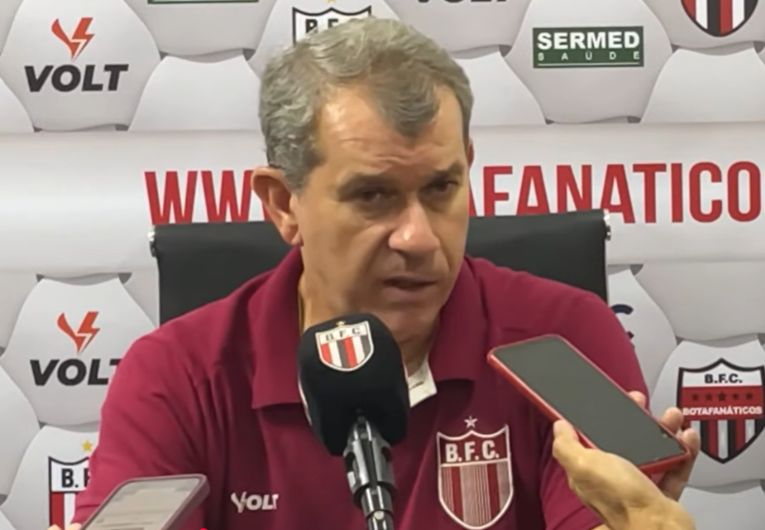 imagem da materia: Tencati vê Botafogo-SP no caminho certo após revés na Série B