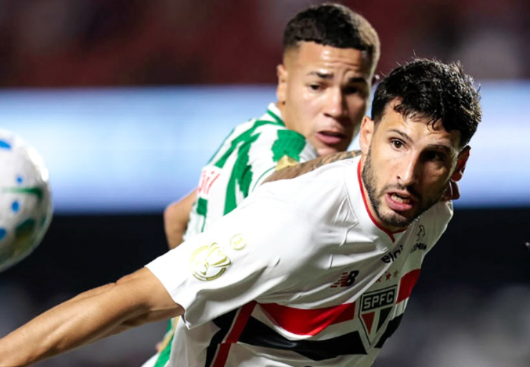 imagem da materia: São Paulo desperdiça chances e deixa vaga da Copa do Brasil em aberto