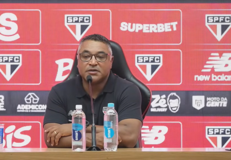 imagem da materia: Após vitória, Roger Machado rebate pressão: 