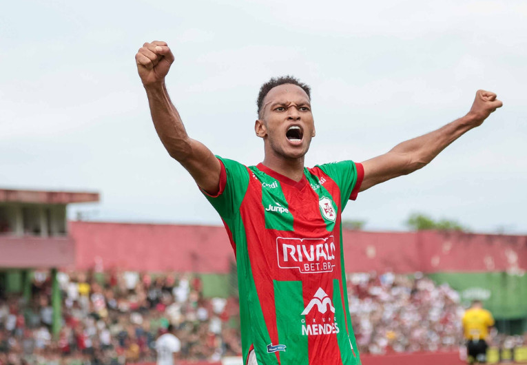 imagem da materia: Jota fala sobre pênalti pela Briosa: