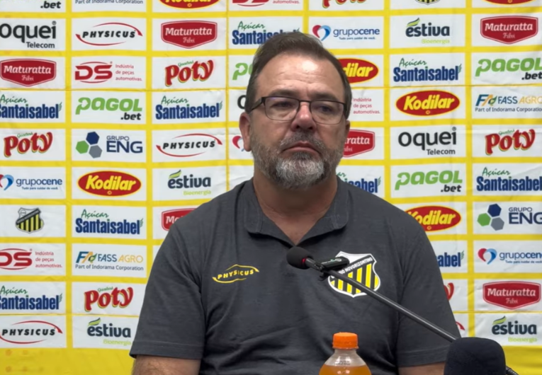 imagem da materia: Enderson Moreira valoriza empate do Novorizontino na Série B