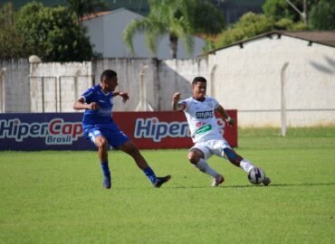 Lemense e Grêmio São-Carlense empataram em 1 a 1 pela 15ª e última rodada do Campeonato Paulista Série A4 de 2026, no Estádio Bruno Lazzarini, em Leme. Em partida marcada pela definição das vagas ao mata-mata, Lemense e São-Carlense produziram o suficiente para ficarem iguais no placar. Os gols do jogo foram marcado por Natã (P), pelo Lemense, e João Araújo, pelo Grêmio São-Carlense