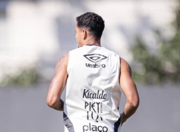Santos se reapresenta e mira clássico com Palmeiras