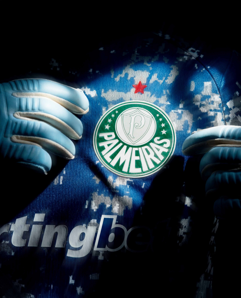 Palmeiras lança camisa de goleiro inspirada nos anos 90