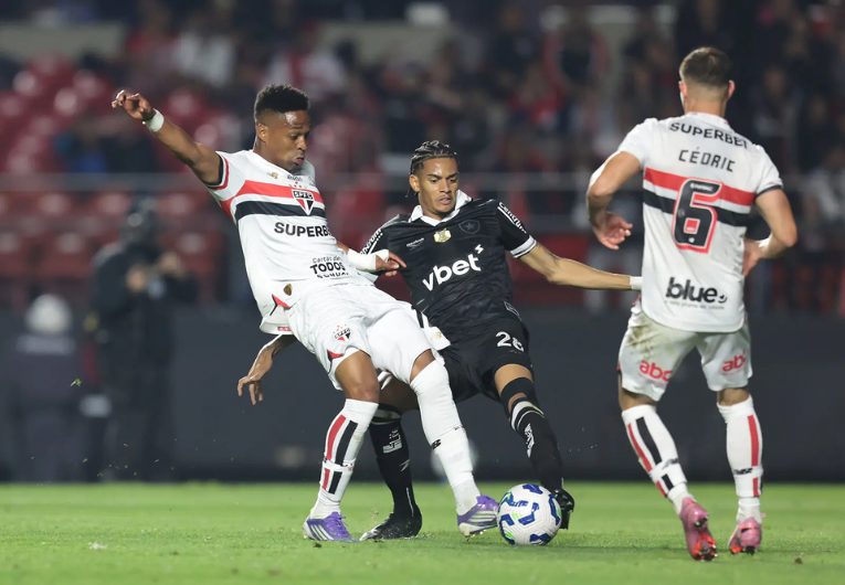 imagem da materia: São Paulo tenta quebrar retrospecto negativo contra o Botafogo no MorumBIS