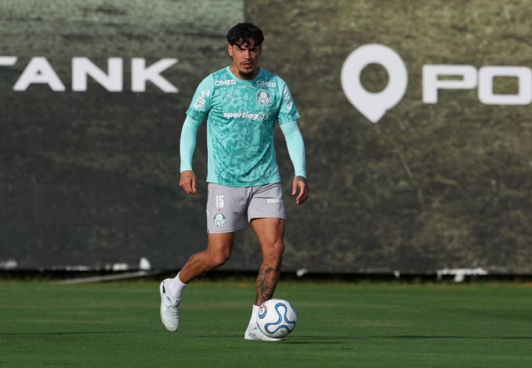 imagem da materia: Palmeiras busca liderança do grupo em duelo no Peru