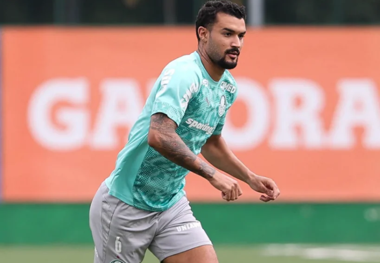 imagem da materia: Jefté celebra assistência e comemora chances no Palmeiras