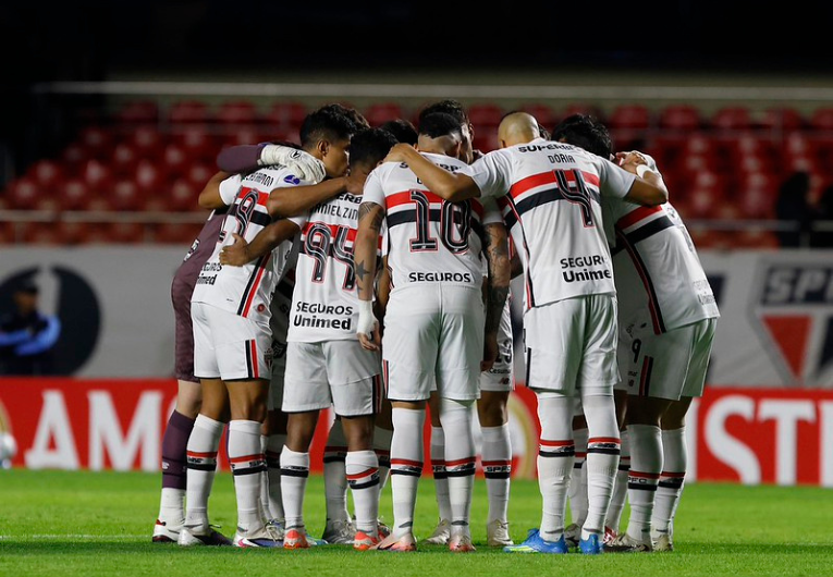 imagem da materia: São Paulo iguala pior sequência sem vitórias da década