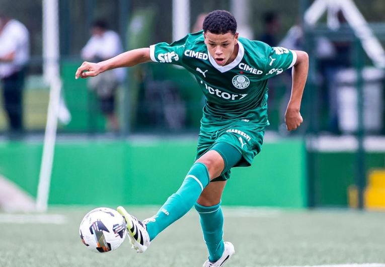 imagem da materia: Juan Ramos dá assistência em goleada do Palmeiras no Paulista Sub-17