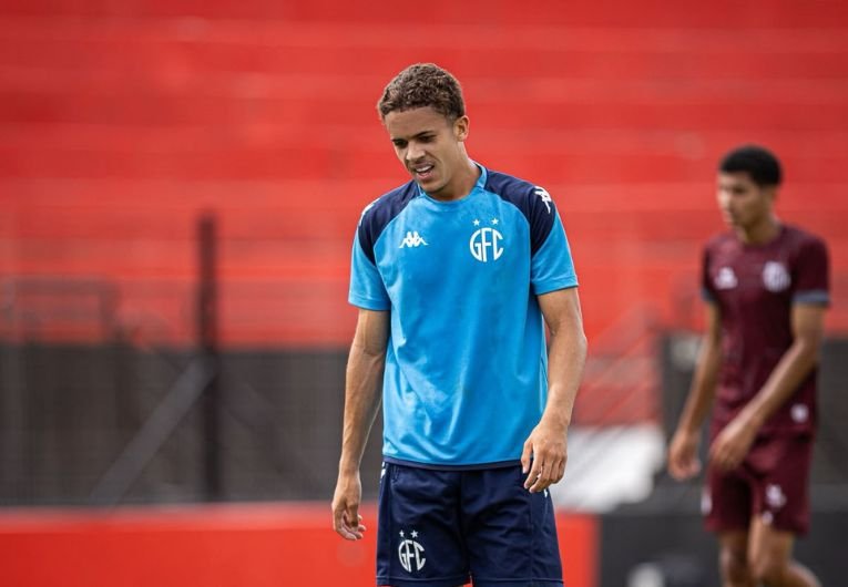 imagem da materia: Vice-artilheiro em 2025, Guilherme Batista projeta estreia do Guarani no Paulista Sub-20