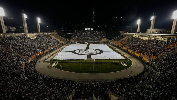 Torcida do Santos no Pacaembu