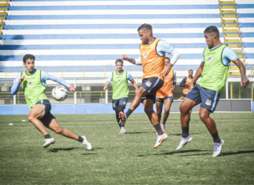 Água Santa intensifica preparação para duelo paulista contra o Velo Clube
