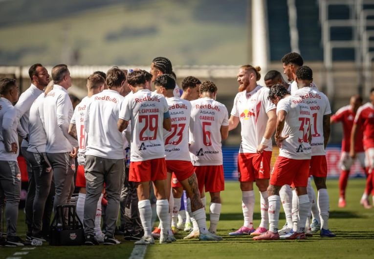 Elenco do Bragantino ganha férias durante a Copa do Mundo