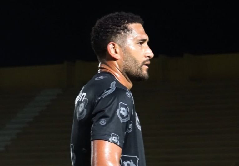 São Bernardo rescinde contrato com zagueiro Pablo