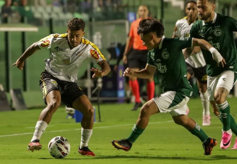 Novorizontino goleia Goiás e sobe para a 5ª posição na Série B